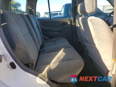Zdjęcie 11 z 13 samochodu: 2004 SUZUKI VITARA LX VIN:2S3TD62V046100952 - miniatura
