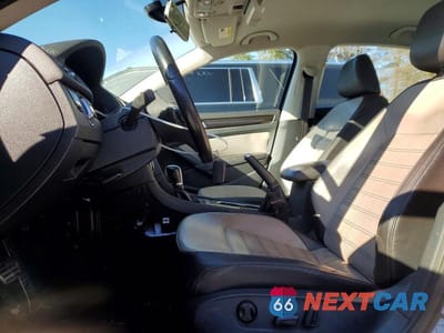 Zdjęcie 7 z 11 samochodu: 2015 VOLKSWAGEN PASSAT SE VIN:1VWBT7A34FC094535 - miniatura