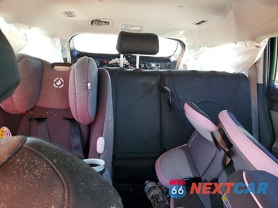 Zdjęcie 10 z 13 samochodu: 2023 TOYOTA HIGHLANDER L VIN:5TDKDRAH5PS505531 - miniatura