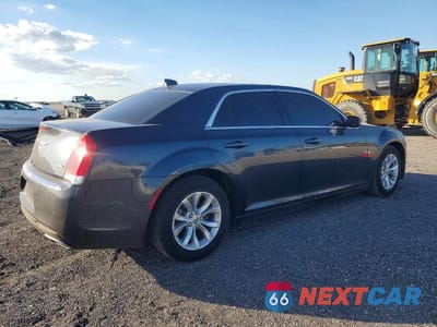 Trzecie zdjęcie samochodu z tyłu: 2016 CHRYSLER 300 LIMITED VIN:2C3CCAAG0GH273763 - miniatura
