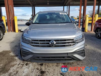 Piąte zdjęcie samochodu w środku: 2024 VOLKSWAGEN TIGUAN SE VIN:3VV3B7AX3RM191288 - miniatura