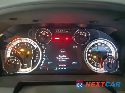 Zdjęcie 9 z 12 samochodu: 2014 RAM 1500 SLT VIN:1C6RR7LTXES469420 - miniatura