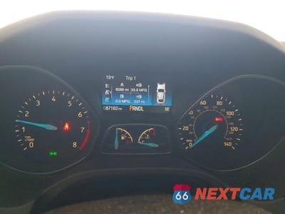 Zdjęcie 9 z 12 samochodu: 2018 FORD FOCUS SE VIN:1FADP3F25JL276879 - miniatura