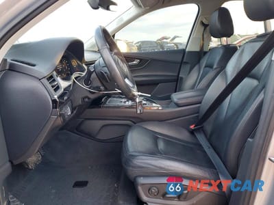 Zdjęcie 7 z 12 samochodu: 2019 AUDI Q7 PREMIUM PLUS VIN:WA1LAAF76KD019808 - miniatura