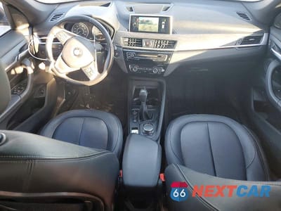 Zdjęcie 8 z 12 samochodu: 2017 BMW X1 XDRIVE28I VIN:WBXHT3C38H5F74495 - miniatura
