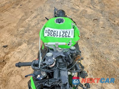 Piąte zdjęcie samochodu w środku: 2022 KAWASAKI ZX636 K VIN:JKBZXJH15NA012416 - miniatura