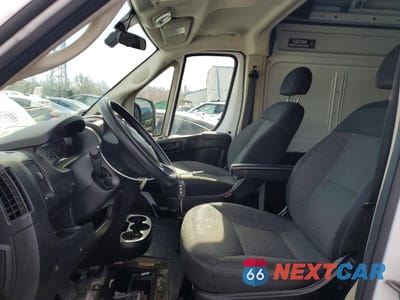 Zdjęcie 7 z 13 samochodu: 2021 RAM PROMASTER 3500 CARGO VAN HIGH ROOF 159 WB EXT VIN:3C6MRVJG7ME537646 - miniatura