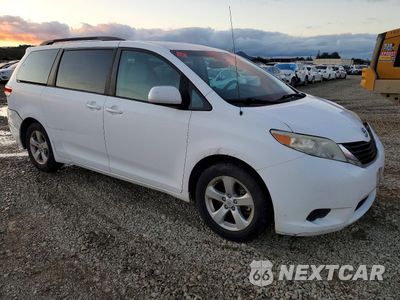 Czwarte zdjęcie samochodu z boku: 2011 TOYOTA SIENNA LE VIN:5TDKK3DC9BS033037 - miniatura