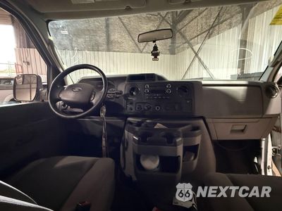 Zdjęcie 9 z 10 samochodu: 2012 FORD ECONOLINE E350 SUPER DUTY WAGON VIN:1FBSS3BL0CDA22996 - miniatura