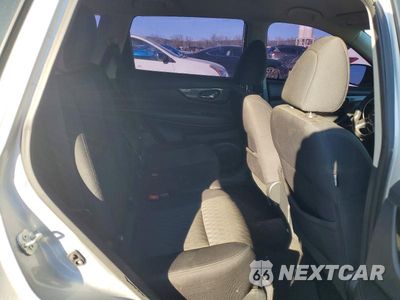 Zdjęcie 10 z 12 samochodu: 2017 NISSAN ROGUE S VIN:5N1AT2MT7HC843582 - miniatura