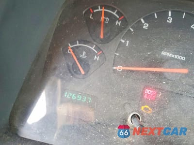 Zdjęcie 9 z 13 samochodu: 2002 DODGE DAKOTA QUAD SPORT VIN:1B7HG38X72S623687 - miniatura