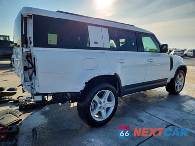 Trzecie zdjęcie samochodu z tyłu: 2024 LAND ROVER DEFENDER 130 S VIN:SALEJFEU3R2337631 - miniatura