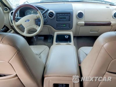 Zdjęcie 8 z 14 samochodu: 2006 FORD EXPEDITION LIMITED VIN:1FMFU19516LA31599 - miniatura