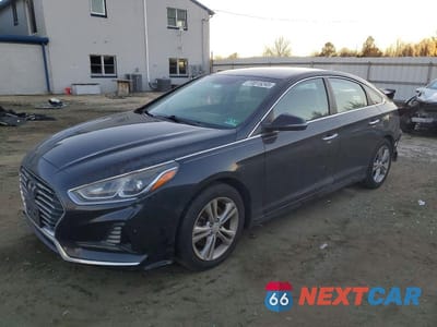 2018 HYUNDAI SONATA SPORT 5NPE34AF9JH668150 - główne zdjęcie licytacji z USA - miniatura