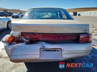 Zdjęcie 6 z 12 samochodu: 1994 TOYOTA CAMRY LE VIN:4T1SK12E7RU331032 - miniatura