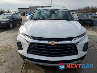Piąte zdjęcie samochodu w środku: 2022 CHEVROLET BLAZER 2LT VIN:3GNKBCR44NS180942 - miniatura