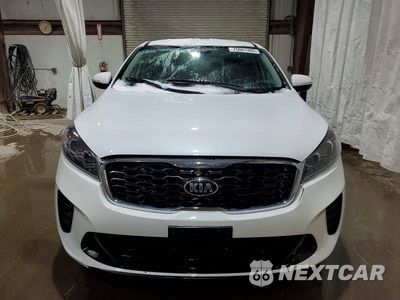Piąte zdjęcie samochodu w środku: 2019 KIA SORENTO LX VIN:5XYPGDA31KG453082 - miniatura