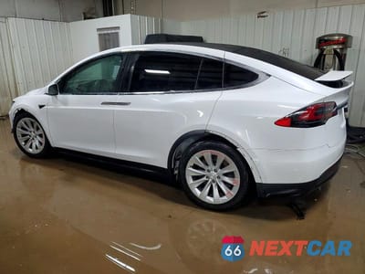 Drugie zdjęcie samochodu z przodu: 2020 TESLA MODEL X VIN:5YJXCDE23LF298783 - miniatura