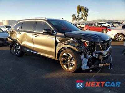 Czwarte zdjęcie samochodu z boku: 2025 KIA SORENTO EX VIN:KNDRH4JG3S5372991 - miniatura