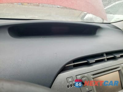Zdjęcie 9 z 12 samochodu: 2015 TOYOTA PRIUS VIN:JTDKN3DU4F1911735 - miniatura