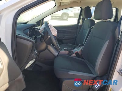 Zdjęcie 7 z 12 samochodu: 2016 FORD ESCAPE S VIN:1FMCU0F75GUB40520 - miniatura