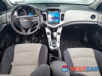 Zdjęcie 8 z 13 samochodu: 2012 CHEVROLET CRUZE LS VIN:1G1PC5SH1C7312953 - miniatura