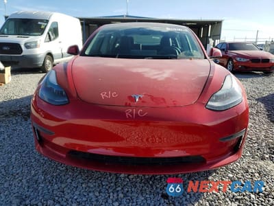 Piąte zdjęcie samochodu w środku: 2022 TESLA MODEL 3 VIN:5YJ3E1EA3NF235829 - miniatura