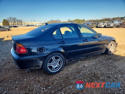 Trzecie zdjęcie samochodu z tyłu: 2004 BMW 325 I VIN:WBAEV33404KR31645 - miniatura