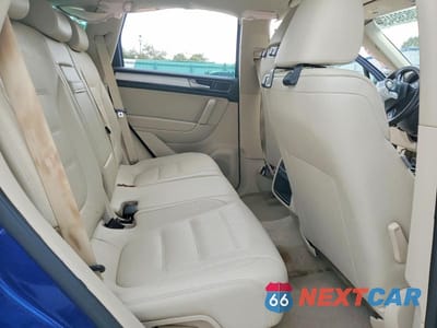 Zdjęcie 11 z 12 samochodu: 2016 VOLKSWAGEN TOUAREG SPORT VIN:WVGEF9BP4GD010144 - miniatura