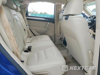 Zdjęcie 11 z 12 samochodu: 2016 VOLKSWAGEN TOUAREG SPORT VIN:WVGEF9BP4GD010144 - miniatura