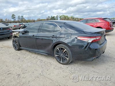 Drugie zdjęcie samochodu z przodu: 2018 TOYOTA CAMRY XSE VIN:4T1B61HK6JU148159 - miniatura