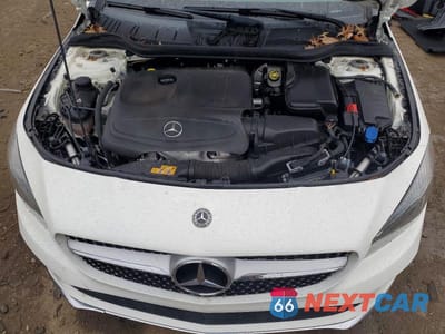 Zdjęcie 11 z 12 samochodu: 2019 MERCEDES-BENZ CLA 250 4MATIC VIN:WDDSJ4GB1KN699607 - miniatura