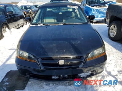 Piąte zdjęcie samochodu w środku: 2002 HONDA ACCORD EX VIN:1HGCG16562A064365 - miniatura