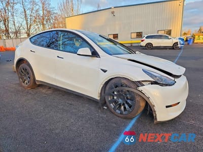 Czwarte zdjęcie samochodu z boku: 2025 TESLA MODEL Y VIN:7SAYGDEE3SF243870 - miniatura