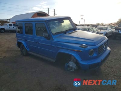 Czwarte zdjęcie samochodu z boku: 2025 MERCEDES-BENZ G 580E VIN:W1NWM0AB4SX024884 - miniatura