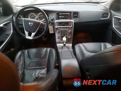 Zdjęcie 8 z 12 samochodu: 2013 VOLVO S60 T5 VIN:YV1612FS9D2197976 - miniatura
