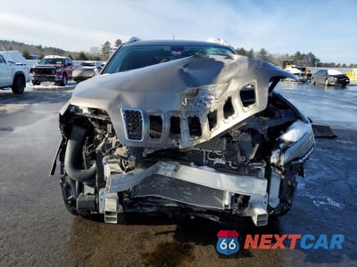 Piąte zdjęcie samochodu w środku: 2019 JEEP CHEROKEE LIMITED VIN:1C4PJMDX0KD480451 - miniatura