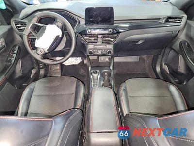 Zdjęcie 8 z 13 samochodu: 2025 FORD ESCAPE ST LINE VIN:1FMCU0MN7SUA87653 - miniatura