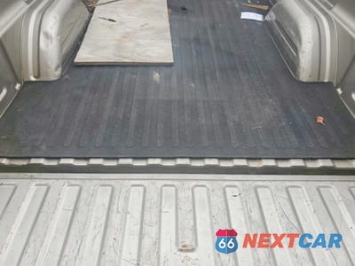 Zdjęcie 10 z 13 samochodu: 2001 GMC NEW SIERRA C1500 VIN:1GTEC14V41Z284237 - miniatura