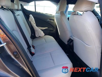 Zdjęcie 11 z 13 samochodu: 2025 LEXUS UX 300H PREMIUM VIN:JTHUCJDH6S2012643 - miniatura