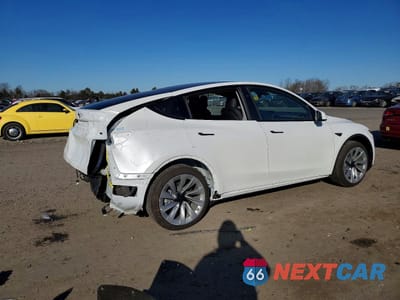 Trzecie zdjęcie samochodu z tyłu: 2026 TESLA MODEL Y VIN:7SAYGDED9TA500973 - miniatura