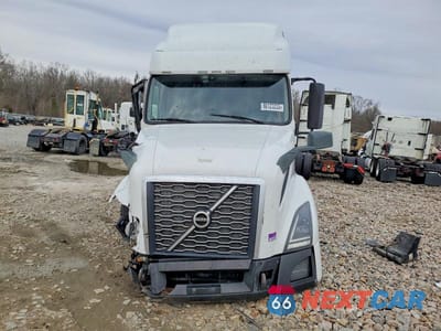 Zdjęcie 7 z 10 samochodu: 2019 VOLVO VNL SEMI TRUCK VIN:4V4NC9EH7KN214669 - miniatura