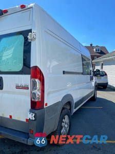 Czwarte zdjęcie samochodu z boku: 2018 RAM PROMASTER 2500 2500 HIGH VIN:3C6TRVDG0JE111719 - miniatura
