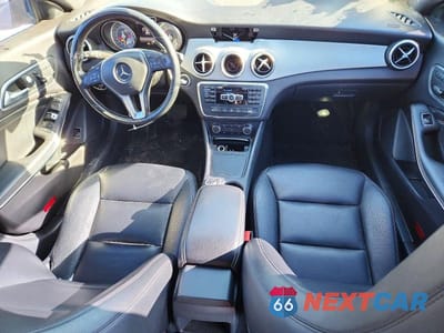 Zdjęcie 8 z 11 samochodu: 2014 MERCEDES-BENZ CLA 250 VIN:WDDSJ4EBXEN044501 - miniatura