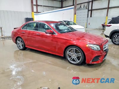 Czwarte zdjęcie samochodu z boku: 2017 MERCEDES-BENZ E 300 VIN:WDDZF4JB0HA196739 - miniatura