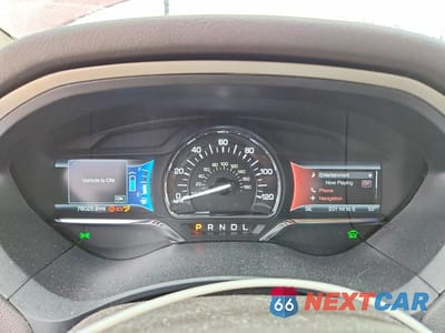 Zdjęcie 9 z 12 samochodu: 2016 LINCOLN MKZ VIN:3LN6L2LU7GR620748 - miniatura