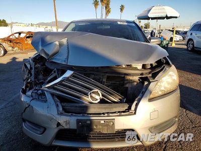 Piąte zdjęcie samochodu w środku: 2014 NISSAN SENTRA S VIN:3N1AB7AP4EL628188 - miniatura