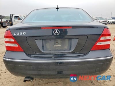 Zdjęcie 6 z 11 samochodu: 2006 MERCEDES-BENZ C 230 VIN:WDBRF52H36A889674 - miniatura