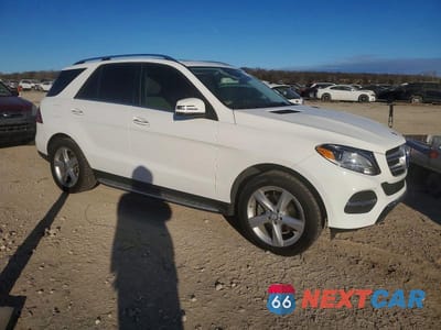 Czwarte zdjęcie samochodu z boku: 2017 MERCEDES-BENZ GLE 350 4MATIC VIN:4JGDA5HB7HA836746 - miniatura