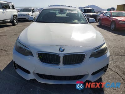 Piąte zdjęcie samochodu w środku: 2016 BMW 228 I SULEV VIN:WBA1F9C5XGV546491 - miniatura